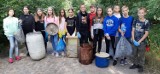 Uczniowie tomaszowskich szkół sprzątali świat. W akcję włączyli się m.in. uczniowie SP nr 12 [ZDJĘCIA]