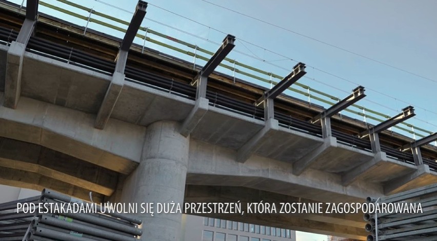 Kraków. Konstrukcja estakady kolejowej przy ul. Blich jest już gotowa. Postępują prace w rejonie Hali Targowej [ZDJĘCIA]