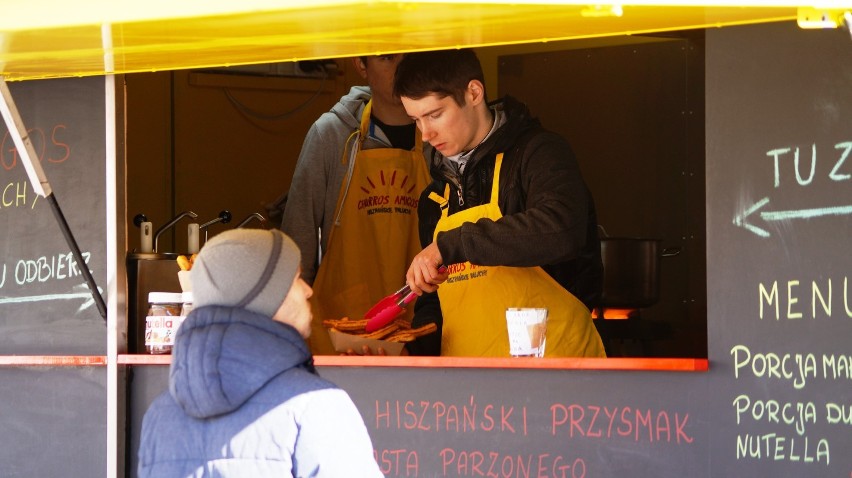 Festiwal Food Trucków 2018. Restauracje na kółkach zaparkowały na Starym Rynku [zdjęcia]