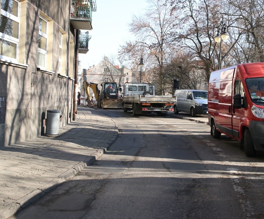 Wymiana sieci wodociągowej na ulicy Kazimierzowskiej w Kaliszu FOTO