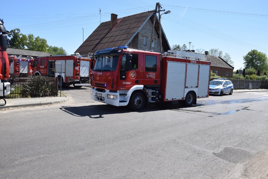 Pożar domu w Strobinie. Zapaliła się instalacja elektryczna ZDJĘCIA
