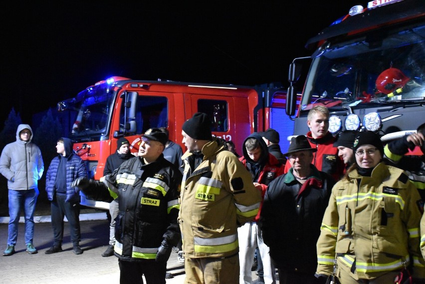 Nowy wóz strażacki w Rzeczenicy. Strażacy i mieszkańcy powitali go naprawdę hucznie! ZDJĘCIA