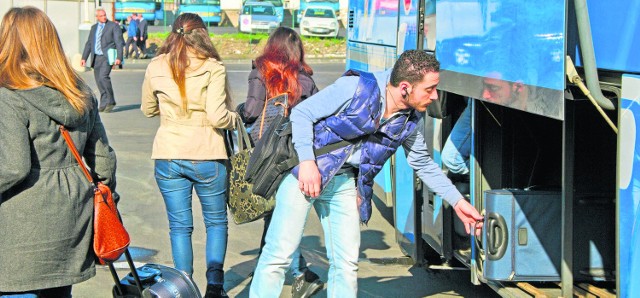 Oszust naciągał ludzi na wycieczki nie tylko do atrakcyjnych miejsc w naszym kraju, ale także za granicę. Skuszeni niską ceną klienci nie zwracali uwagi na to, że może to być podejrzane.