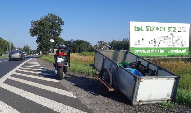 Wypadek przyczepki pod Wrocławiem.