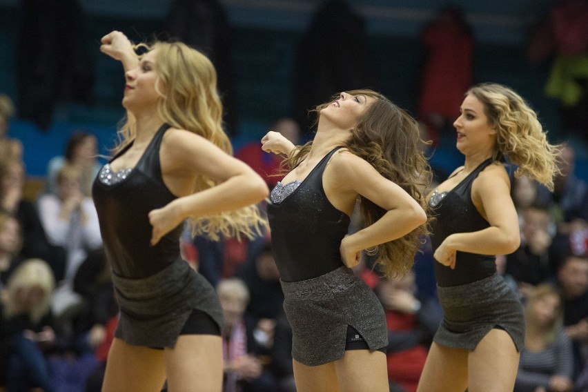 Zobacz zdjęcia z występu Cheerleaders Maxi Energa. Słupskie...