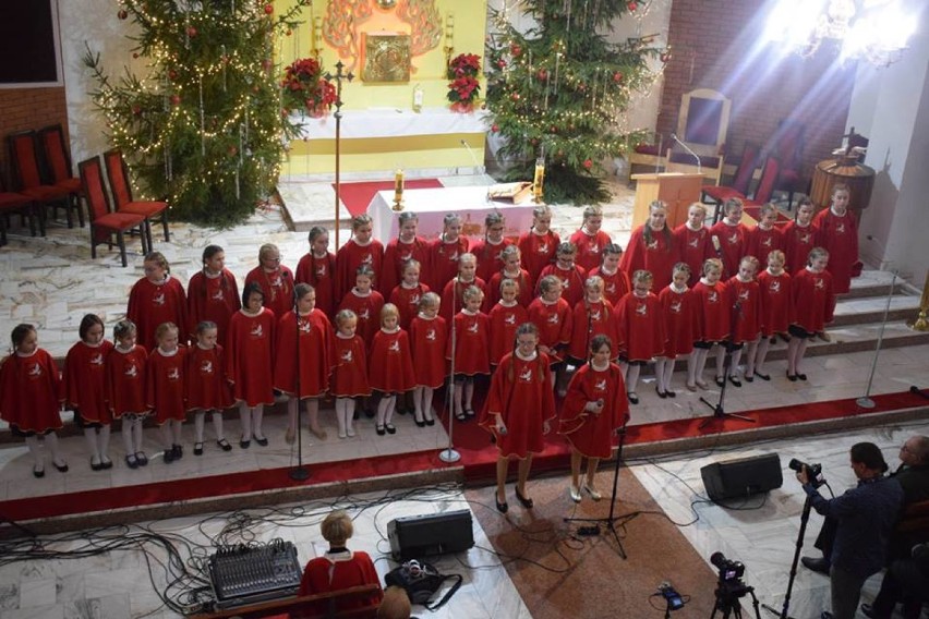 Bełchatów: Pierwszy taki koncert kolęd w parafii na osiedlu Przytorze