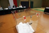 Powiat bełchatowski. 10 lutego w czterech gminach wybory uzupełniające. Kto powalczy o mandat?