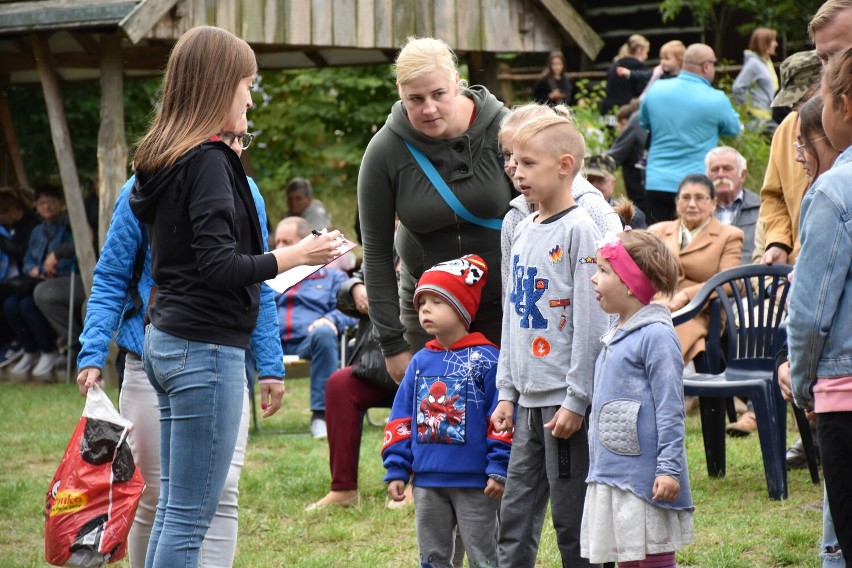 Festyn Jesienny w skansenie zgromadził tłumy ludzi