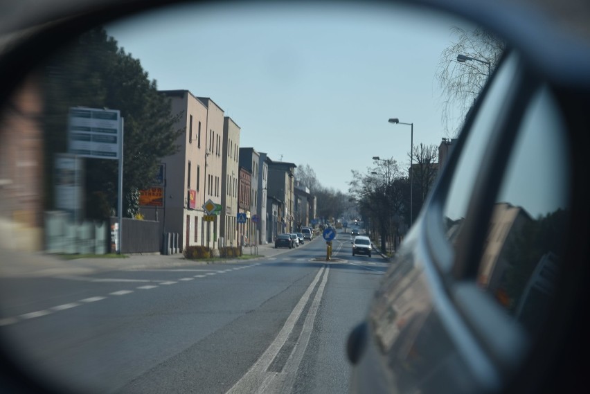 Napad na sklep na Wyzwolenia w Rybniku. Bandyci zbiegli. Szuka ich policja