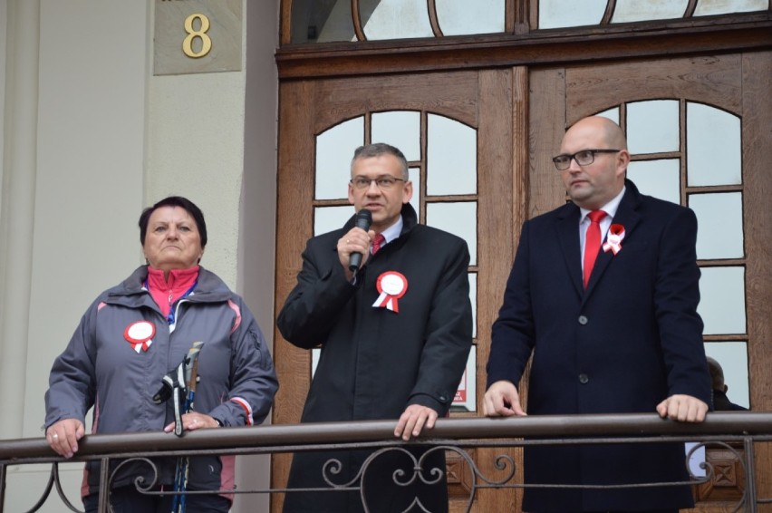 Niepodległościowy marsz nordic walking w Wejherowie [ZDJĘCIA]