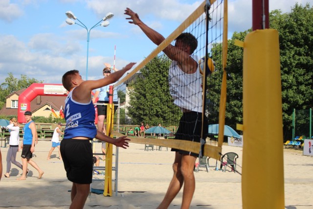 Już w najbliższy weekend w Gubinie ruszą półfinały mistrzostw Polski juniorów w siatkówce plażowej.