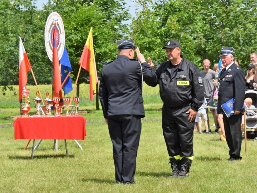 Strażacy z Kowalk najlepsi w gminnych zawodach sportowo-pożarniczych 2022 w Sadłowie. Zobacz zdjęcia