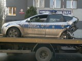 Wypadek i kolizja na DK1 w Piasku. Policjanci w szpitalu, 8 uszkodzonych samochodów, w tym radiowóz