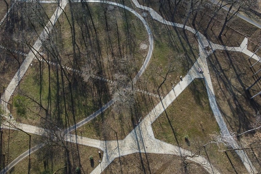 Nowy Sącz. Dobiegają końca prace przy rewitalizacji Parku Strzeleckiego. Amfiteatr wygląda imponująco [ZDJĘCIA]