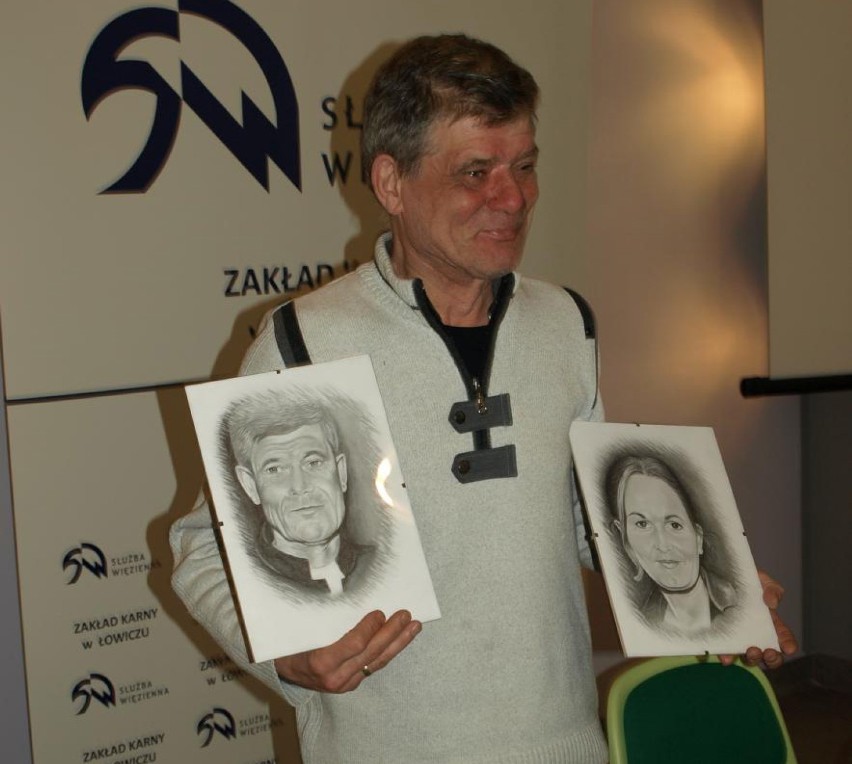 Henryk Gołębiewski otrzymał od osadzonych dwa portrety...