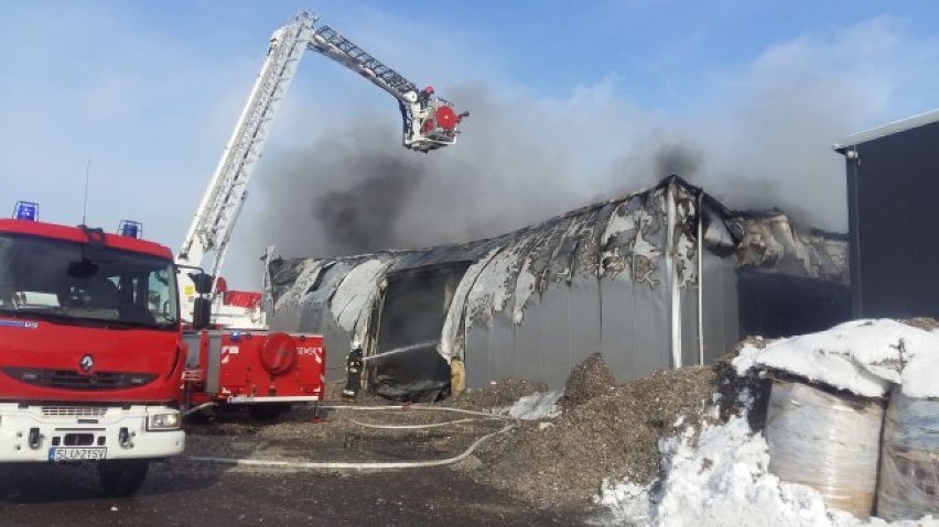 Pożar hali firmy Makpol w Lublińcu 5-6 lutego 2019.