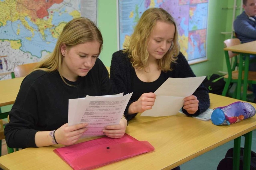 Uczniowie II LO w Malborku wzięli udział w warsztatach prawnych. Dowiedzieli się, na czym polegają mediacje