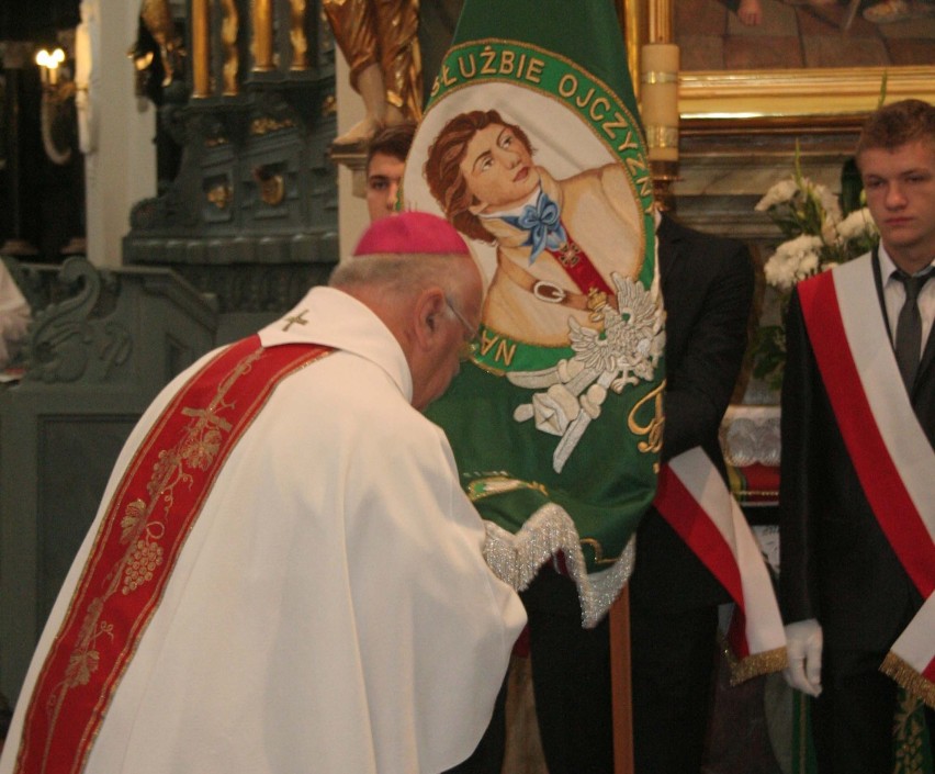 ZSP nr 2 na mszy z księdzem biskupem (FOTO)
