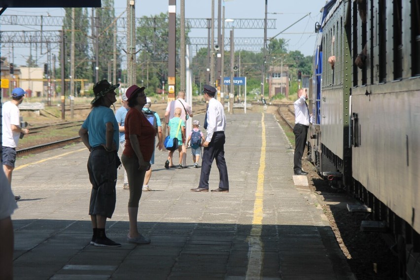 Pociąg turystyczny „Wagabunda” - „Brzostek” odwiedził dwukrotnie Krotoszyn [ZDJĘCIA + FILMY]