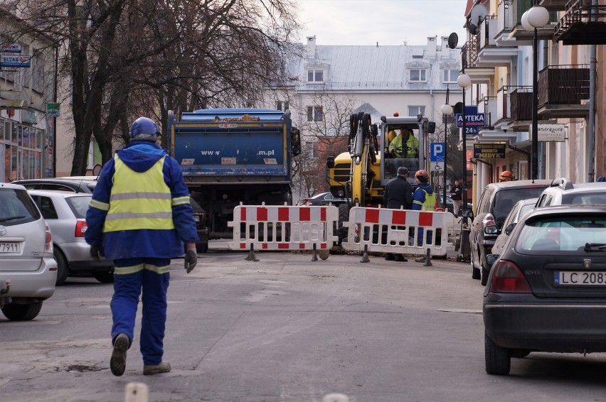 Chełm. Ulica generała Gustawa Orlicz-Dreszera zamknięta 