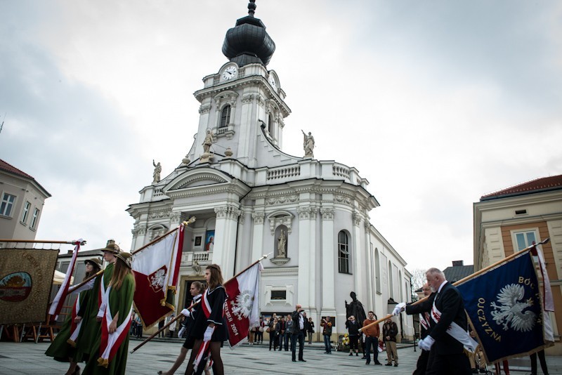 Deszczowa pogoda nie odstraszyła mieszkańców od udziału w...