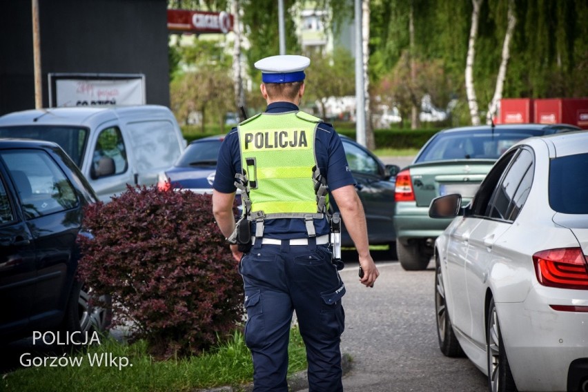 To nie pierwszy raz, gdy policjanci z Gorzowa do swoich...