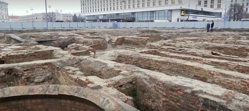 Odbudowa Pałacu Saskiego w Warszawie. Już niedługo planują otwarcie piwnic dla zwiedzających