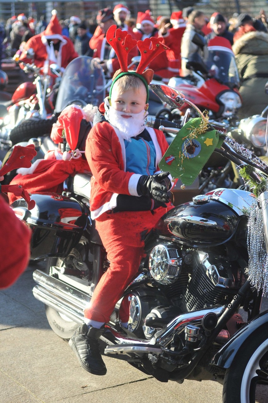 Motomikołaje przejechały ulicami Kostrzyna nad Odrą już po...