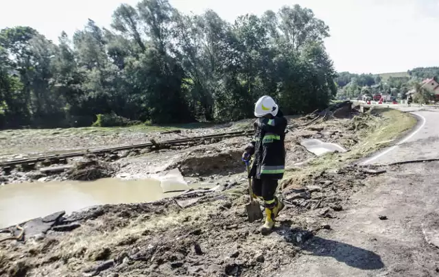 Szkody po nawałnicach w Hadlach Kańczuckich w gminie Jawornik Polski