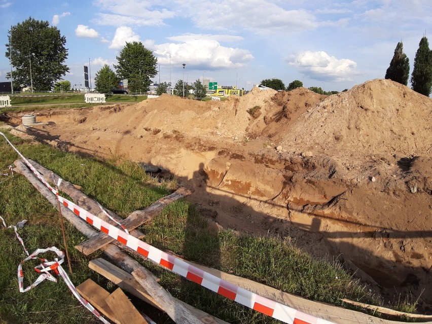 Budowa na ulicy Koszalińskiej w Szczecinku. Będą nowe sklepy. Czy akurat te? [zdjęcia]