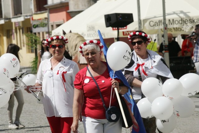 Manifestacja KOD w Legnicy