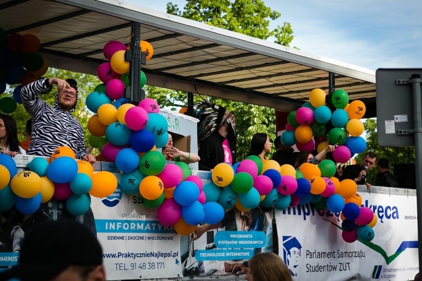 Juwenalia 2019. Kolorowy korowód w Szczecinie! Studenci odebrali klucze [ZDJĘCIA, WIDEO]