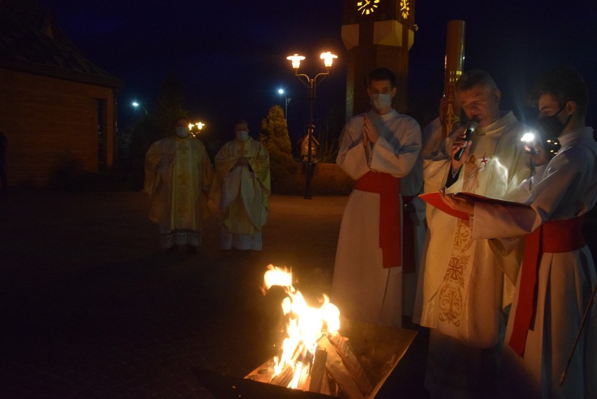 Liturgia Wigilii Paschalnej w kościele bł. Karoliny w...