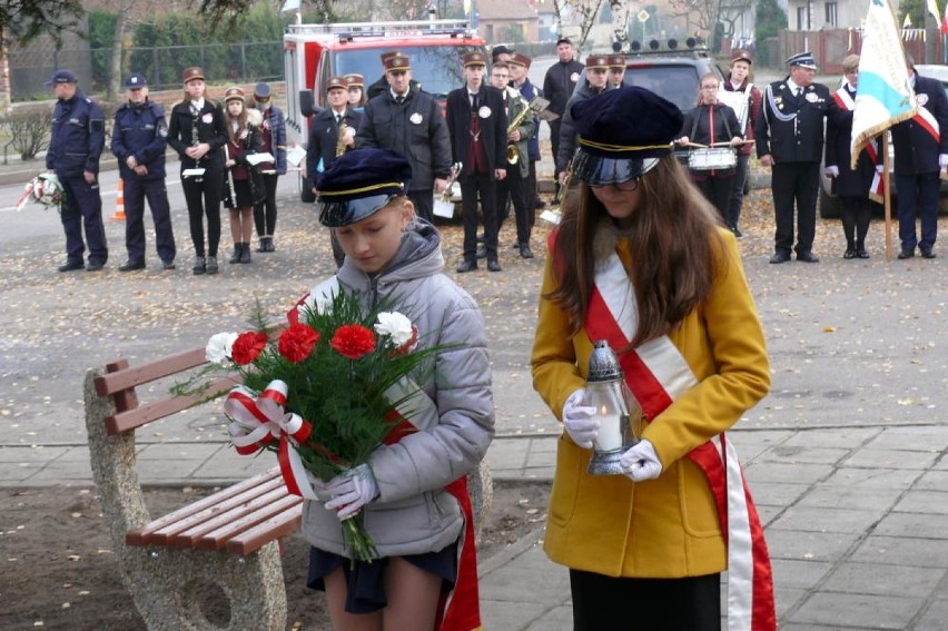 Osiek nad Notecią ma własny sztandar. Odbyło się jego uroczyste poświęcenie! 