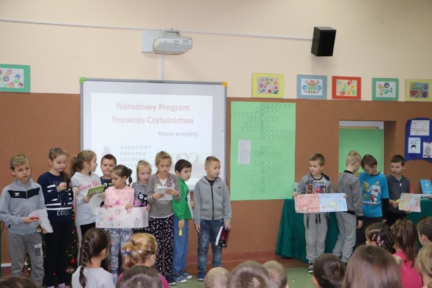Uczniowie z Blizanowa zaprezentowali zrealizowane projekty...