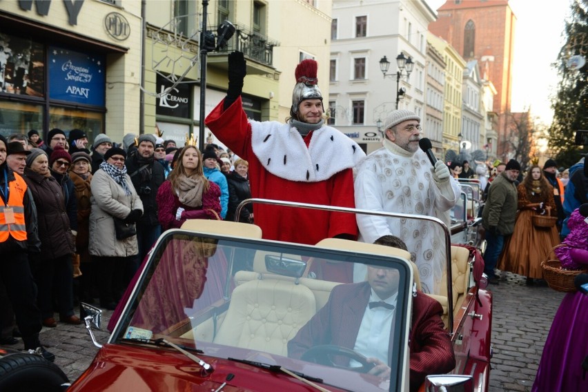 Orszak Trzech Króli na starówce w Toruniu 6 stycznia 2019...