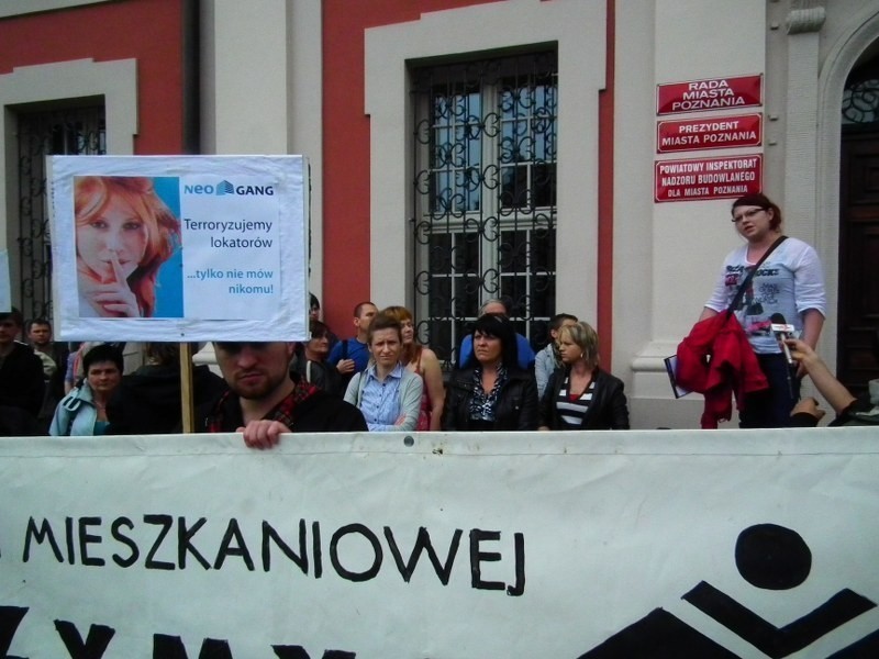 Anarchiści demonstrowali pod Urzędem Miasta Poznania [ZDJĘCIA]