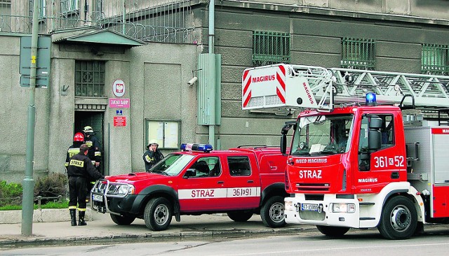 Na terenie ZK prz Konarskiego interweniowała część strażaków, reszta stała w gotowości
