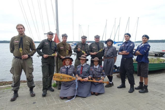 Załoga inowrocławskiego ZHR zajęła pierwsze miejsce  w regatach na jeziorze Charzykowskim i zdobyła Kaszubski Pagaj