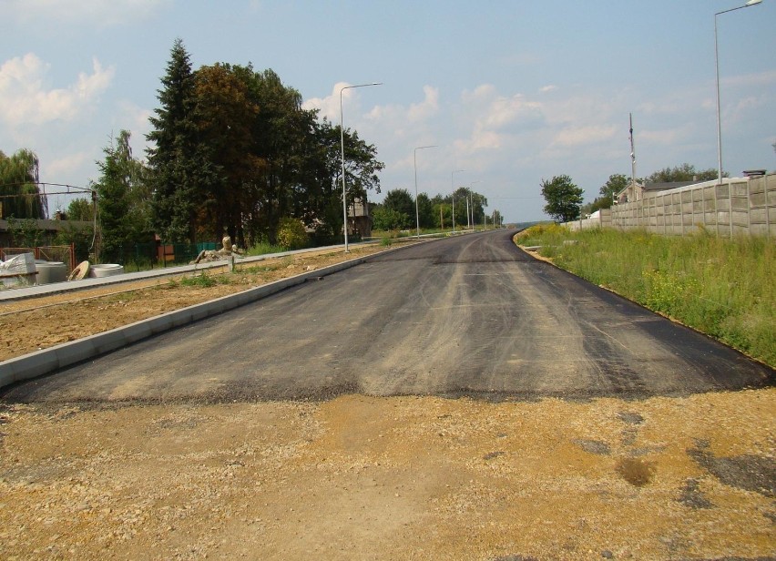 Oświęcim. Poślizg na obwodnicy do końca roku