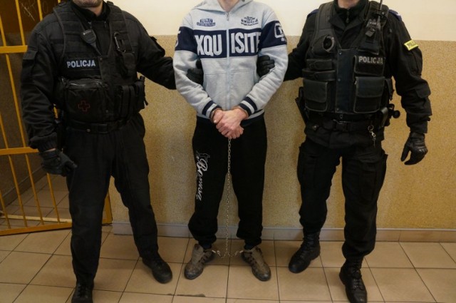 Pobicie młotkiem Racibórz: Aresztowano 37-latka