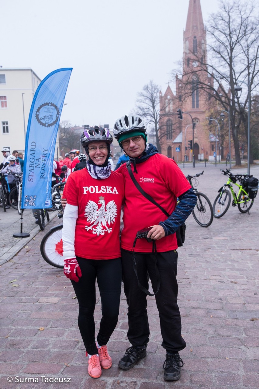 100 km na dwóch kółkach. Stowarzyszenie Stargard na rowery zorganizowało Rowerowy rajd Niepodległości [ZDJĘCIA]