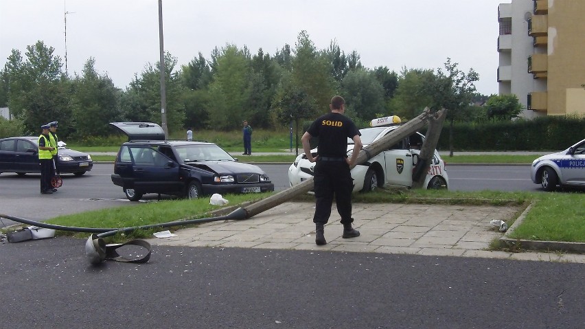 Ursynów: Wypadek na Stryjeńskich (ZDJĘCIA)