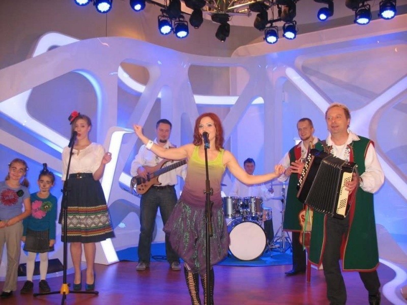 Weronika Vera Korthals ze swoją nową piosenką w Polskim Radiu. Będzie hit? [FILM]