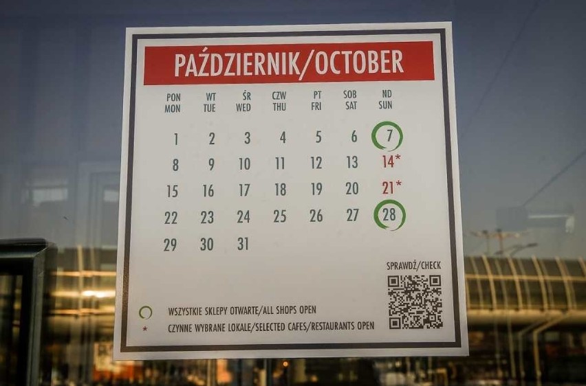 Niedziele handlowe w październiku. Sklepy zamknięte czy otwarte 28.10?