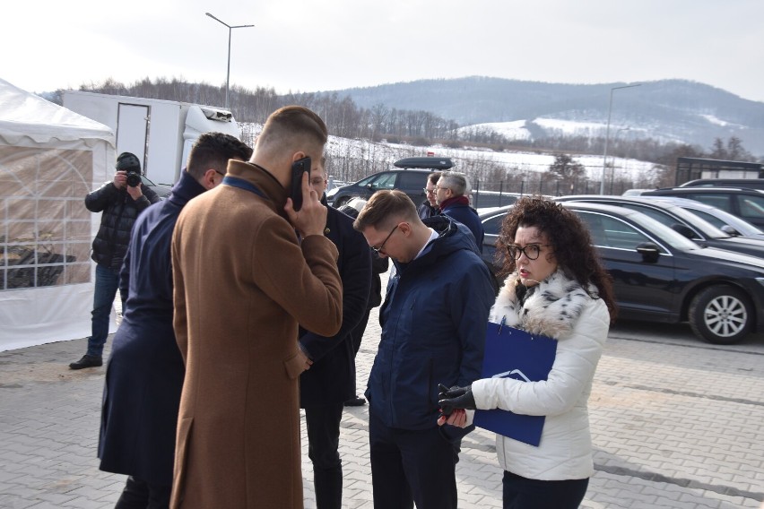 Przy Villardzczyków we wrześniu będą dwie hale