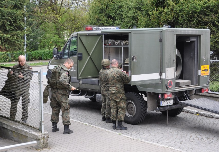 Do komendy policji w Olecku rolnik przyniósł niewybuch. Trzeba było wezwać saperów