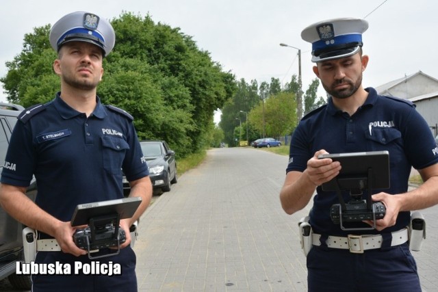 Kontrole drogowe przy pomocy drona realizowane przez policjantów z Gubina i Krosna Odrzańskiego.