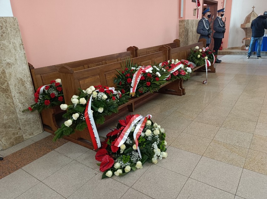 Ofiary Zbrodni Katyńskiej. Odsłonięto tablicę w hołdzie poległym i pomordowanym funkcjonariuszom Policji Państwowej II RP [ZDJĘCIA]