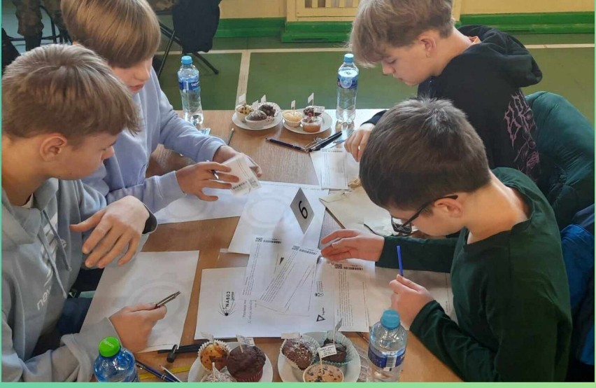 Matematyczni mistrzowie uczą się w chojnickiej „Piątce”. Zajęli trzecie miejsce w międzynarodowym konkursie